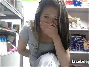 Teen masturbates front the webcam Part 1 - sex-tube-online.com