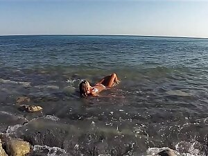 TRAVEL SHOW ASS DRIVER - Sasha Bikeeva in Russia. Black Sea, wild beaches
