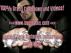 Julia verliert und muss blasen und mein Sperma schlucken