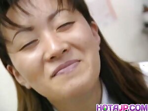 Saki Shiina has hairy cunt methodical and sucks doctor’s phallus
