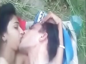 Bhabi gets fucked alfresco by BF